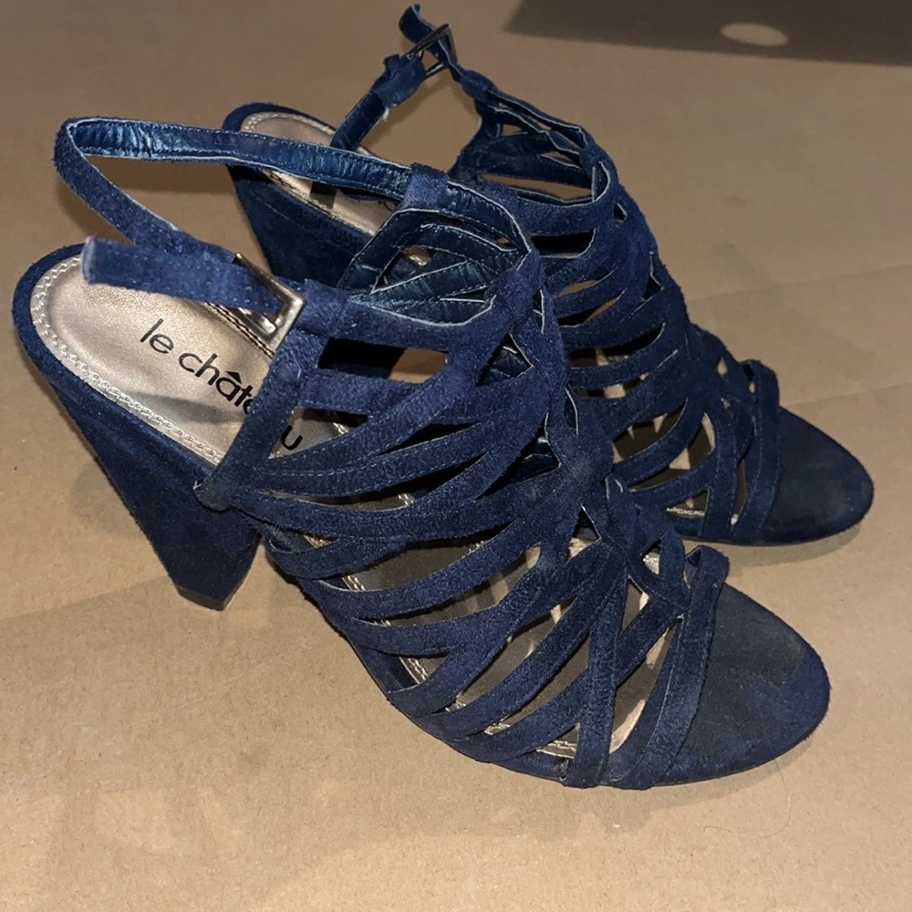 Dark blue heels - Picture 3 of 3